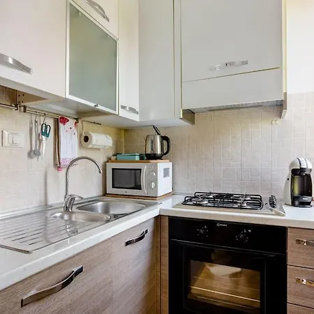 Sweet Redi All Comforts 7min To City Center Florence